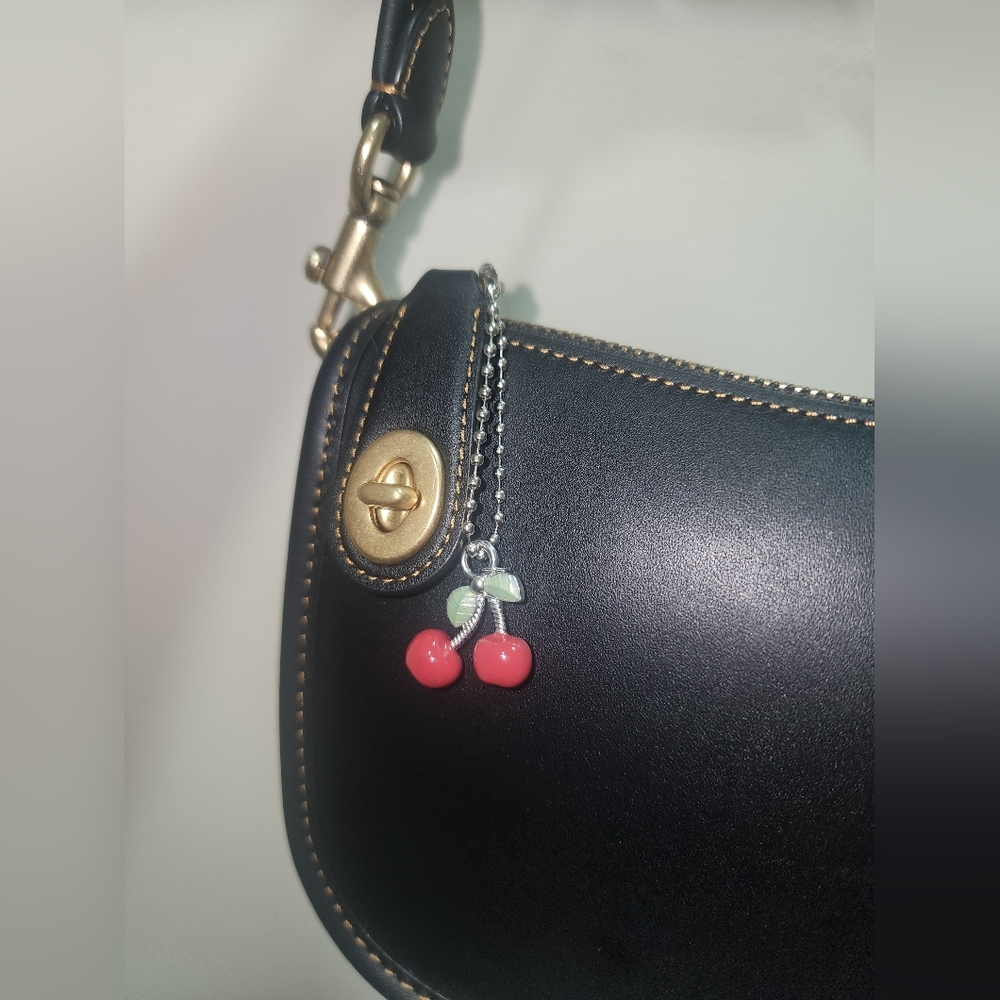 Coach RARE New York Exclusive Cherries Shoe Charm Wristlet Wallet Purse Cherry - Picture 5 of 6